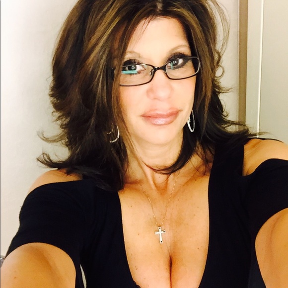 I love bargains & great clothing - Posh Ambassador - Picture 4 of 6